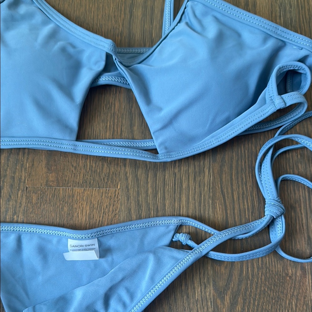 Sanori Swim Blue Bikini Set Top M Bottom S NWOT Designer Swimwear Resort - Picture 4 of 4